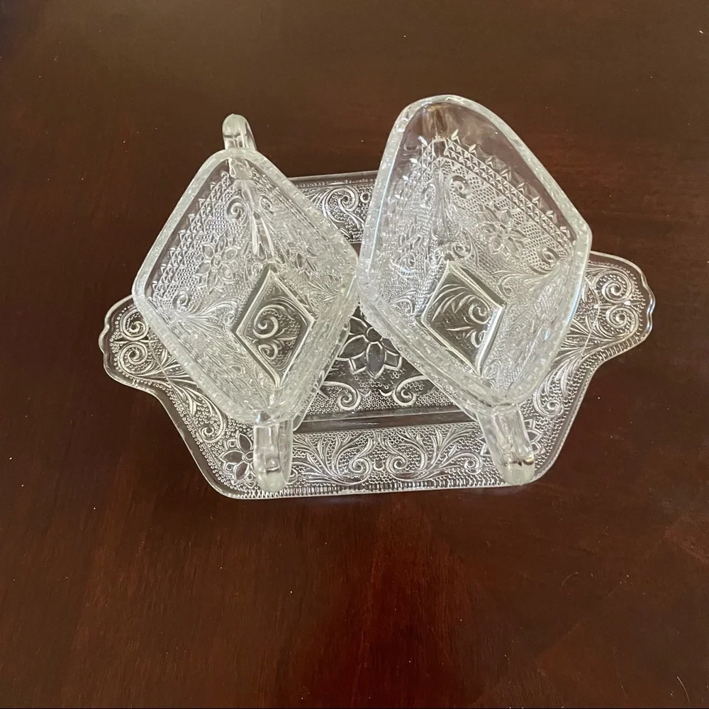 Indiana Glass Vintage Tiara Daisy Sugar Cream Set